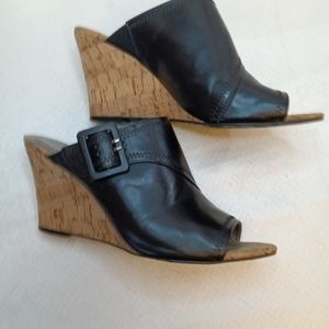 Tahari leather upper cork shoe